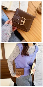 Dames mode mini bruine PU lederen crossbody tas met gesp van metaal en ketting schoudertas.