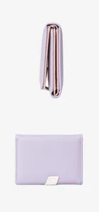 Violette PU Leder kurze dreifach geldbörse für damen mit süßem druckknopf und kartenfächern.