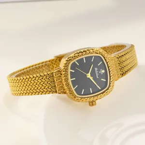 Elegante Damenarmbanduhr mit schwarzem Zifferblatt und goldenem Mesh Armband für Alltag.