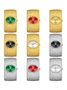 Reloj de cuarzo de lujo para mujer Yalalusi con esfera ovalada elegante y brazalete texturizado.