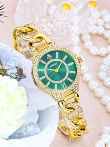 Reloj de cuarzo de lujo para mujer Yalalusi con esfera verde y correa de cadena.