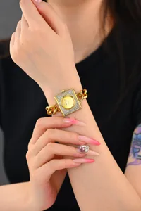 Reloj cuadrado dorado de lujo con diamantes de imitación y correa de cadena, mujer.