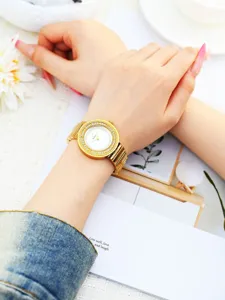 Montre quartz femme cadran strass doré luxe mode élégant bracelet montre pour tous les jours