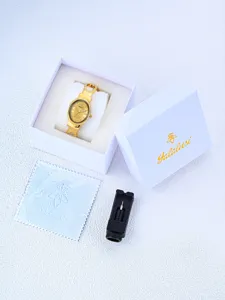 Yalalusi minimalist luxury women watch set with gift box, cleaning cloth and adjuster tool.
