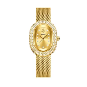 Elegante reloj de cuarzo dorado para mujer con bisel ovalado de cristales y correa de malla.