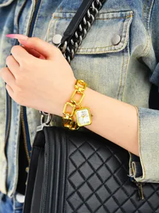Reloj colgante rectangular dorado con correa de eslabones, elegante reloj para mujeres.