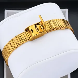 Luxus Damen Gold Mesh Armbanduhr mit elegantem Verschluss fuer den Alltag und Anlaesse.