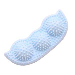 Blue TPR pet dog teething chew toy, cute pea pod shaped molar stick for interactive training.