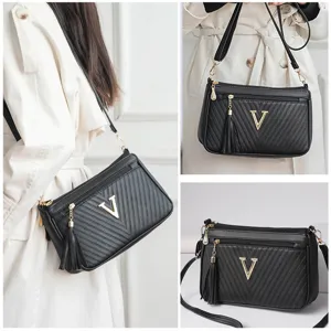 Women PU Leather Shoulder Bag Fashion Crossbody Messenger Bag With Tassel And Metal V Decoration Handbag For Daily Commute
