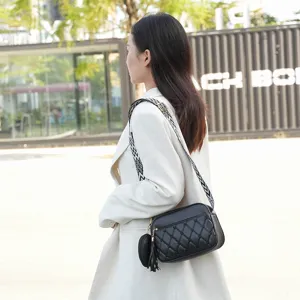 Women crossbody bag fashionable quilted shoulder bag wide strap versatile casual handbag