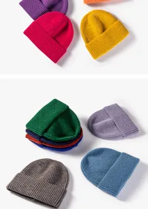 Berretti in maglia a costole colorati per autunno e inverno, cappelli semplici e caldi.