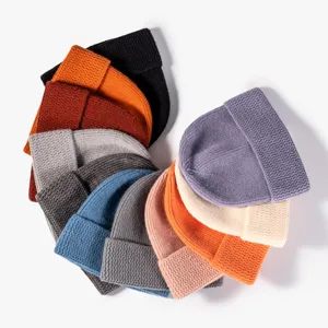 Colorful winter knitted beanie solid color casual warm hat unisex fashion woolen cold hat.