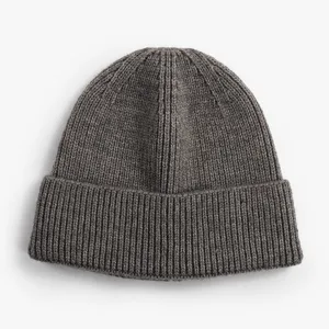 Einfarbige Strickmütze für Herbst und Winter, warme Wollmütze, lässiger und bequemer Stil.