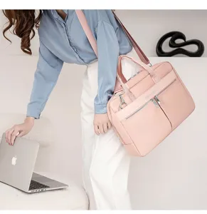 Rosa Business Laptoptasche Umhängetasche mit Fächern für Pendler und Büroarbeit Alltag.