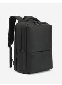 Detailansicht des schwarzen Business-Rucksacks mit mehreren Fächern und stabilen Reißverschlüssen.