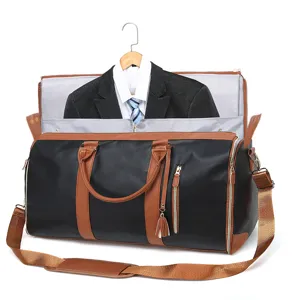 Wasserdichter Kleidersack und Reisetasche Kombi für Geschäftsreisen und stilvolle Anzüge.