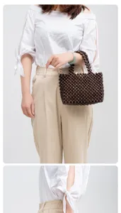 Handmade wooden bead handbag, retro woven small tote bag for women summer beach vacation.