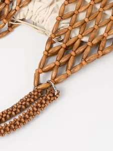 Borsa a mano in perline di legno fatta a mano, elegante borsa a rete con pochette interna chic.