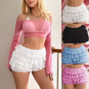 Pantalones cortos de encaje plisados sexis de cintura baja, diseño de volantes.