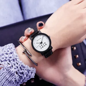 Casual mode quartz horloge voor mannen en vrouwen, zwarte kast witte wijzerplaat met tekst.