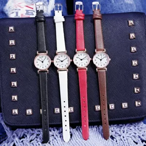Montre quartz petit cadran detail mode plusieurs couleurs bracelet cuir fin styles.