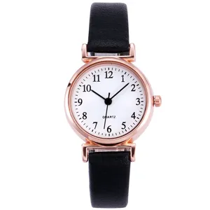 Montre quartz femme bracelet cuir minimaliste boitier or rose style mode elegant