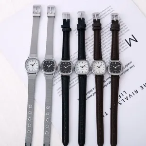 Koreanischer Stil kleine quadratische Damenuhr Quarz mit Mesh und Lederarmband fuer Alltag.