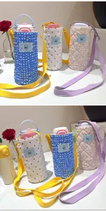 Gesteppte Canvas Wasserflaschen Tasche mit verstellbarem Gurt für Outdoor und Sport.