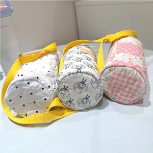 Sac cylindrique matelassé pour bouteille d'eau, pochette imprimée mignonne avec sangle jaune.