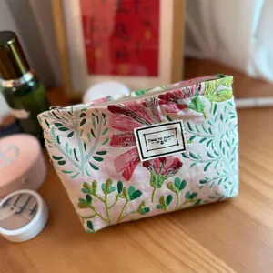 Gewebte Blumen Kosmetiktasche Tragbare Reise Make-up Tasche Vintage Kulturbeutel