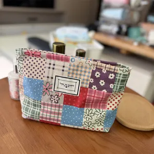 Vintage Patchwork Plaid Floral Canvas Cosmetic Bag Large Capacity Portable Travel Toiletry Makeup Storage Bag For Women