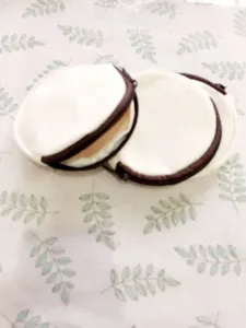 Runde Leinen Münztasche, weiße Reißverschlusstasche, minimalistische DIY Aufbewahrung.