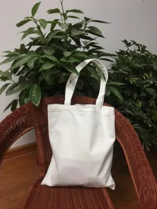 Einfache weiße Canvas Tragetasche Detailansicht, ideal für den täglichen Einkauf und DIY.