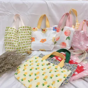 Japanischer frischer Canvas Tragetasche, mini Blumen Baumwoll Leinen Bento Handtasche Detail.