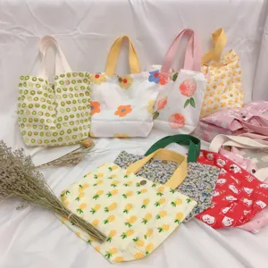 Japanischer Stil Segeltuch Tragetasche kleine Handtasche niedliche Blumen Mini Bento Tasche