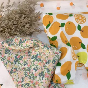 Fabric floral and orange print tote bag detail view, casual Japanese style daily handbag.