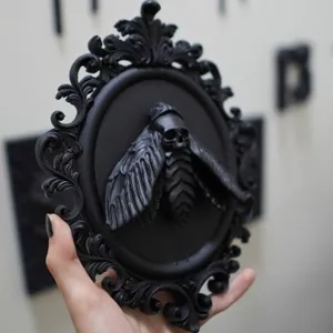 Tête de mort gothique papillon suspension murale résine rétro baroque cadre photo décor