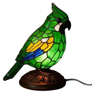 Lampe de table perroquet en vitrail decoratif resine oiseau vert eclairage de bureau maison