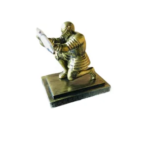 Knight Pen Holder Cool Armor Hero Pen Stand Creative Desktop Stationery Ornament Gift