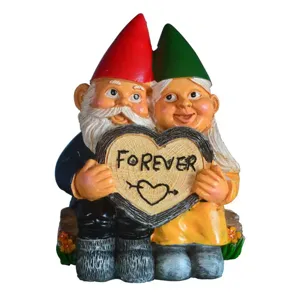 Joli mignon couple de nains de jardin en résine avec cœur pour décoration extérieure.