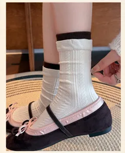 Calzini a tubo medio stile giapponese da donna calzini impilati a maglia chic moda