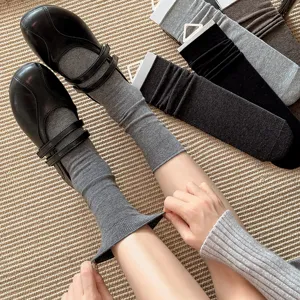 Graue Damen Einfarbig Mid-Calf Socken Koreanisch Minimalistisch Lässig Herbst Socken