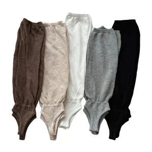 Koreanische einfarbige Steigbügel Beinstulpen Damen Herbst Strick lange Socken halbe Handfläche