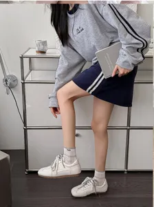 Detailed spring summer women socks, college style striped short tube socks with cute puppy label.