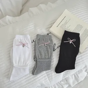 Femmes mignon nœud cœur pendentif chaussettes mi-tube coton décontracté mignon slouch chaussettes