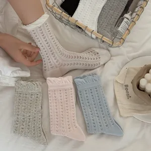 Chaussettes japonaises mignonnes à volants cœur creux fines chaussettes pour femmes