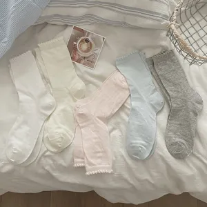 Süße Damen Baumwolle Socken Mit Spitzenborte Ausgeschnitten Karikatur Hase Atmungsaktiv Wadenlang Socken Für Mädchen