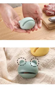Cute frog knife sharpener detail, portable kitchen tool, anti-skid sharpening stone.