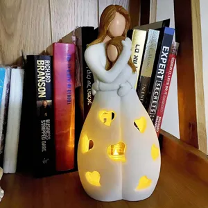 Resin Mother And Daughter Hugging LED Candle Holder Warm Light Heart Hollow Figurine Home Decor Mother Day Gift