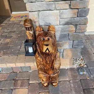 Statue d'ours de jardin en résine décor de cour extérieure avec lanterne solaire détail